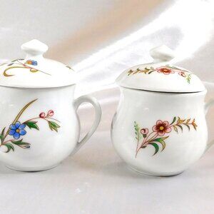 Pair of Two Cordon Bleu BIA Chocolate Cups with Lids # 25653